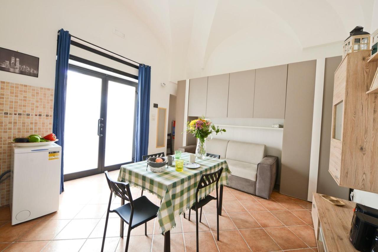 Casa Victoria Apartment ออสตูนี ภายนอก รูปภาพ
