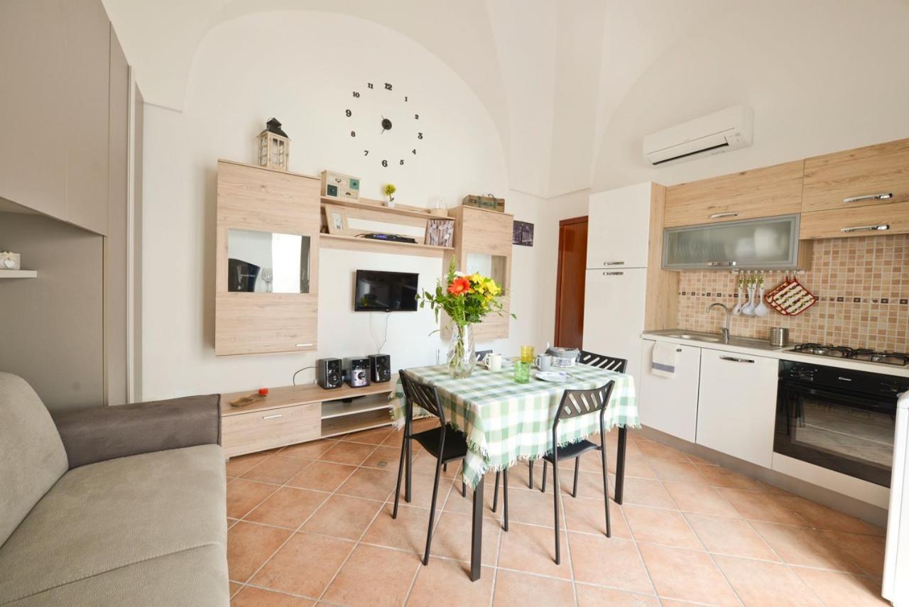 Casa Victoria Apartment ออสตูนี ภายนอก รูปภาพ