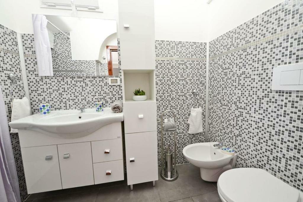 Casa Victoria Apartment ออสตูนี ภายนอก รูปภาพ